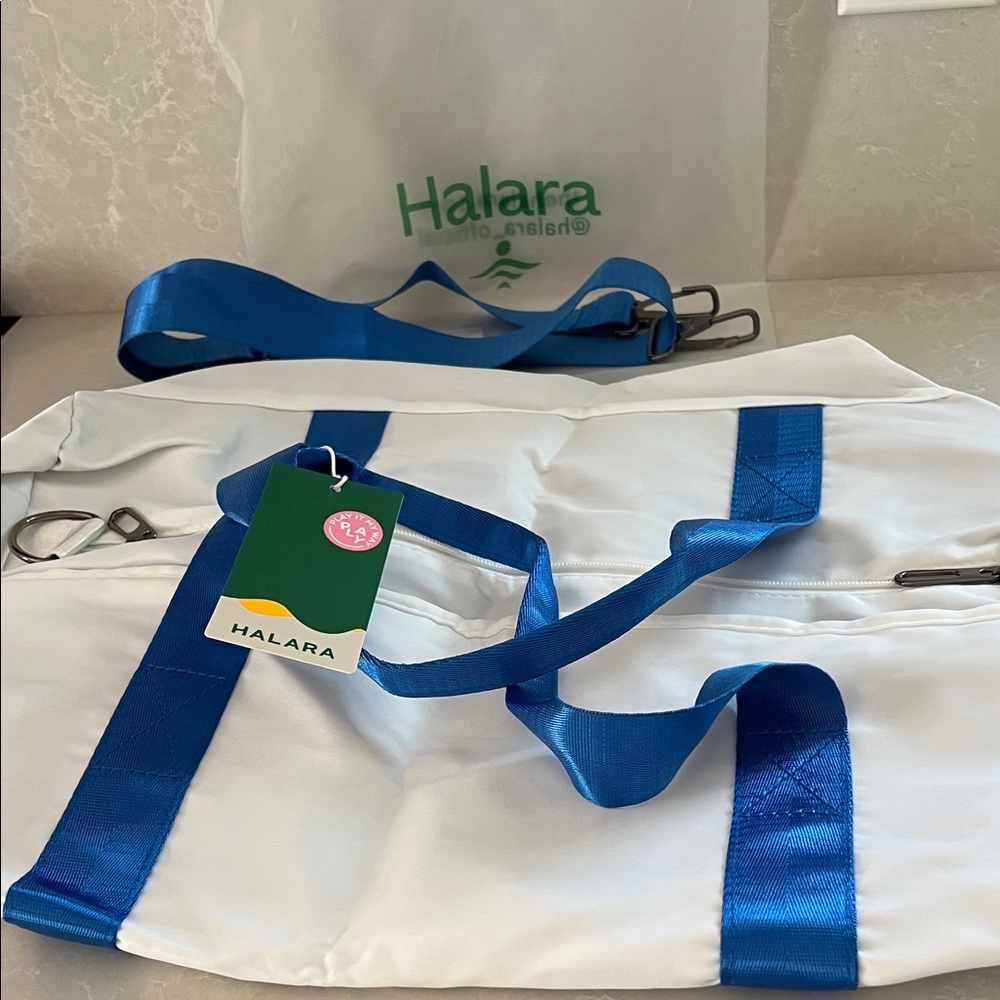 HALARA White Travel Bag with Blue Straps